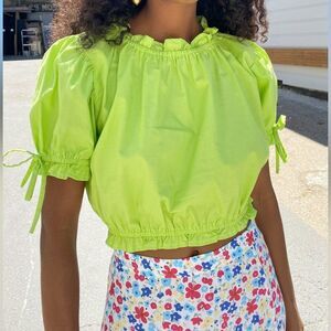 LISA SAYS GAH Romi Top Sprout Green Ruffle Short Sleeve Crop Top Blouse XS
